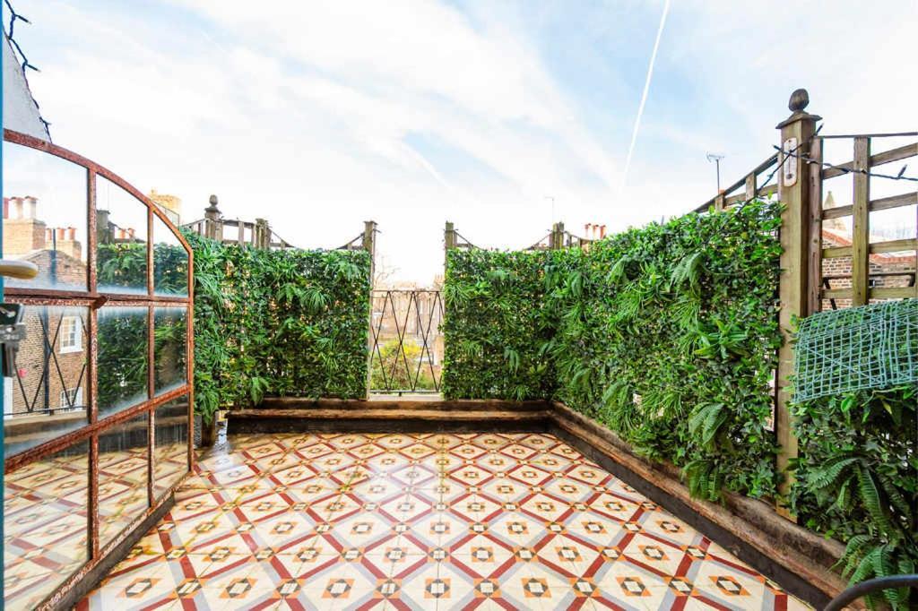 Made In Chelsea- 2 Bed By Out Of Office Lifestyle Londra