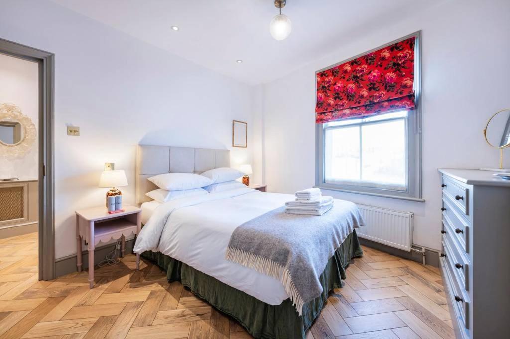 Made In Chelsea- 2 Bed By Out Of Office Lifestyle Appartamento Londra